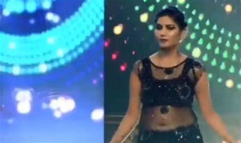 Haryanvi Dancer And Singer Sapna Choudharys Sexy Latke Jhatke At Ptc Punjabi Awards Is