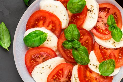 Salade Tomates Mozzarella Au Basilic Recette Dys Caf Des R Veurs The Best Porn Website