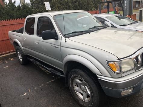 Head air bag a/c am/fm stereo cd player abs front disc/rear drum brakes locking/limited slip differential child safety locks rear wheel drive 4 cylinder engine daytime running lights power door locks power mirror(s). 2002 Toyota Tacoma crew cab 4 door 4x4 for Sale in ...
