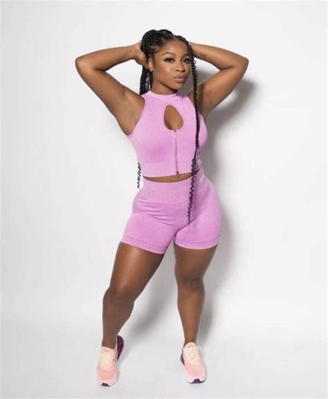 Im Not A Rapper Reginae Carter Speaks On Stepping Out Of Father Lil Waynes Shadow To Start