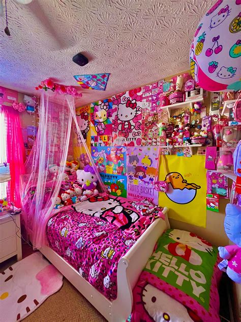 Hello Kitty Bedroom Set Full