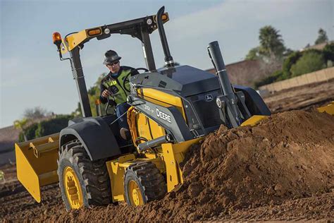 John Deere Launches 210lep Tractor Loaders With Control Cab