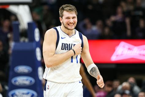 Luka Doncic Takes Over To Lead Mavs To Win Over T Wolves Remains Ridiculous 19 Year Old