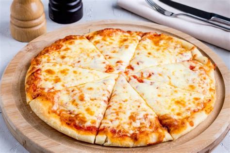 Homemade Cheese Pizza Recipe To Satisfy Your Cravings