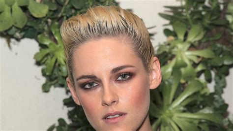 Kristen Stewart Appears With Bruises And Cuts On Her Face While Out