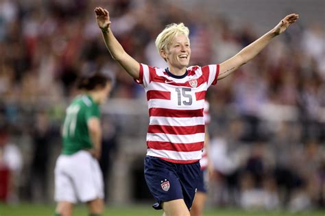 Megan Rapinoe Tears Acl Eight Months Before Rio Olympics Olympictalk