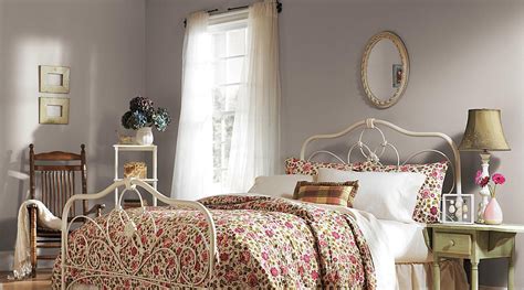 The Best Relaxing Bedroom Paint Colors