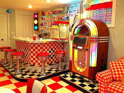 Pin By Marcia Sommerfeld On Interior Decorating Diner Decor Vintage