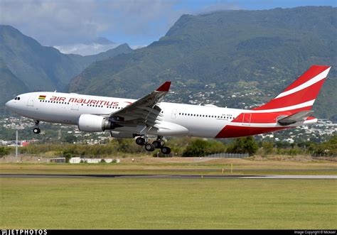 3b Nbm Airbus A330 202 Air Mauritius Mickael Jetphotos