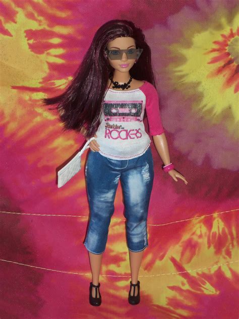 Barbie Fashionista Latina Curvy Barbie Ooak Style By Aneka Curvy Barbie Beautiful Barbie