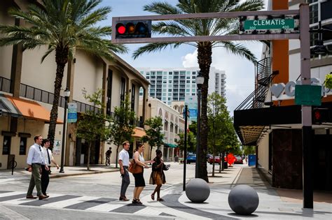 Florida Real Estate Will Nyc Bankers Move To West Palm Beach Bloomberg