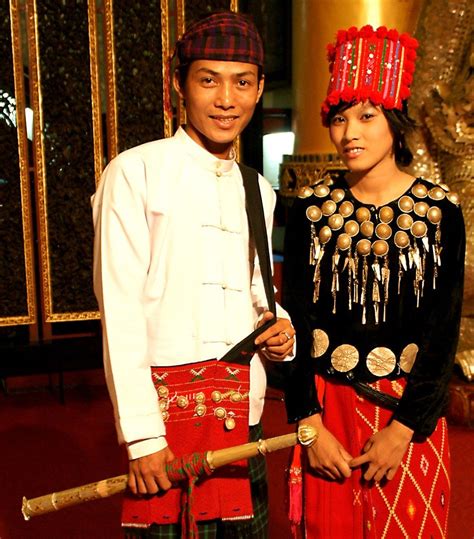 Kachin Dress Yunnan Burma One In A Million Travelling Beautiful