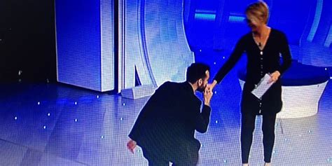 Marco Mengoni A C Posta Per Te Canta Conduce E Si Commuove Tvzap