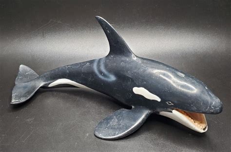2004 Schleich Orca Killer Whale Figure International Society Of