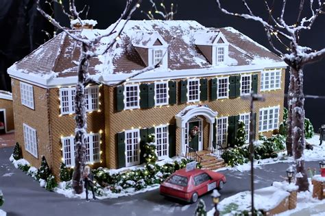Home Alone House Recreated In Gingerbread For Films 30th Anniversary