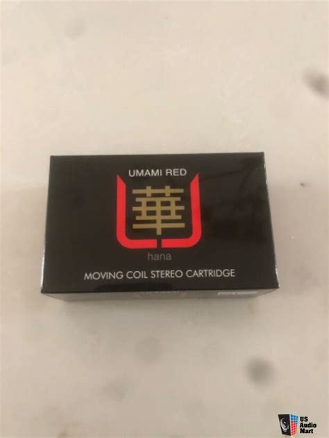 Hana Umami Red Low Output Moving Coil Cartridge Photo Us