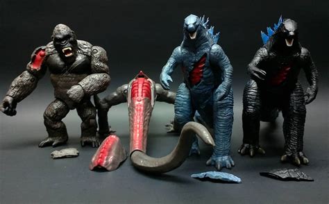 Kong is the next installment in warner bros. New Godzilla vs. Kong (2021) Figures Revealed - Godzilla ...
