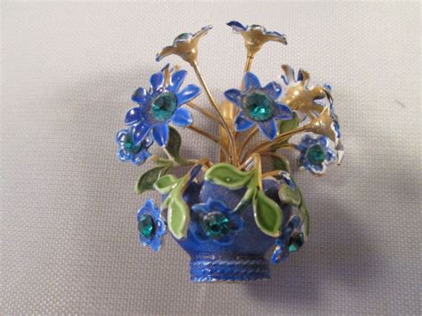 ENAMEL BASKET BROOCH BLUE FLOWERS GREEN RHINESTONES GOLD TONE VINTAGE JEWELRY Enamel Flower