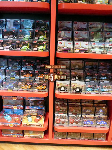 Disney Stores Re Launch San Francisco Tons O Disney Pixar Cars Take