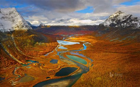Rising high above everything are the nyatoh, meranti, pulai and kelumpang burung which form the first of the three layers. The Rapa Valley in Sarek National Park, Sweden ...