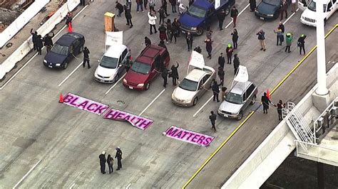 Photos Chained Protesters Block Westbound Traffic On Bay Bridge Abc7