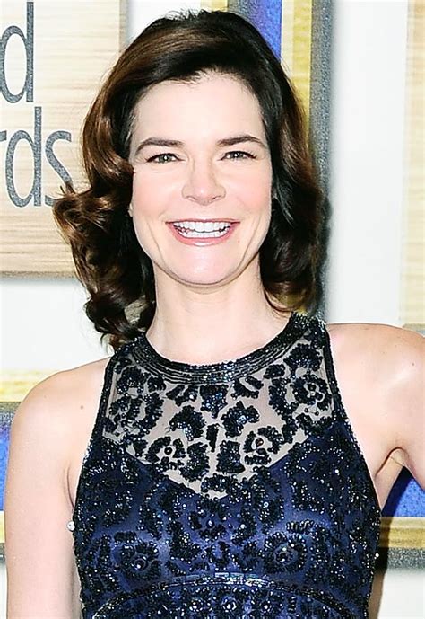 Breaking Bads Betsy Brandt Joins Masters Of Sex Tv Guide