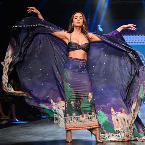 Lakme Fashion Week 2022 Malaika Arora Sets The Ramp Ablaze Proves She Knows There Aint Nobody