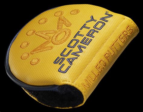 Identical in shape to the phantom x 5, the 5.5 has a shorter neck bend that provides subtle toe flow for players seeking stability while still creating an arc in the next level design scotty cameron has created his most technically advanced putter line to date with phantom x—a collection of nine new. Phantom X 5.5 2021 - Scotty Cameron