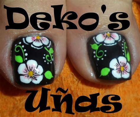 Increíble diseño en azul liso y marrón con flores. Resultado de imagen para deko uñas para pies | Uñas