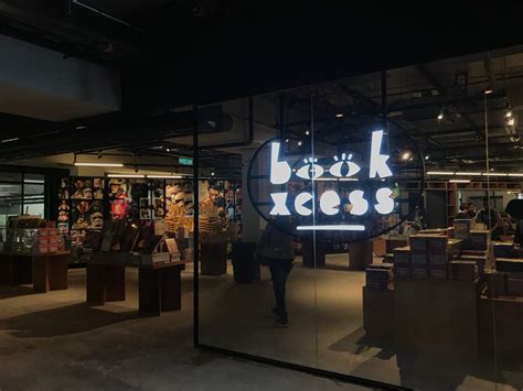 Currently, bookxcess tamarind square only houses english books but those who are looking for chinese titles can opt to pay their starling mall outlet a visit. BookXcess Opening - Tamarind Square | Cyberjaya, Malaysia
