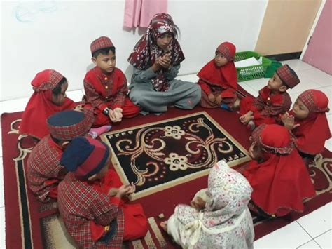 Permasalahan lain yang dialami guru adalah terkait pengamatan dan penilaian. Perjuangan Guru PAUD di Sidoarjo Selama Masa Pandemi ...