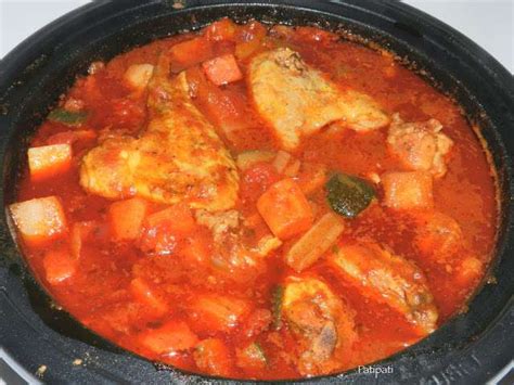 This one pan moroccan chicken and couscous is one of my favorite one pan dinners to date! Recettes de Couscous et Poulet