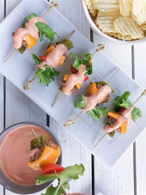 This buffet is perfect for an outdoor graduation party especially because of the warmer weather! Graduation Party Finger Food Ideas For A Crowd ...