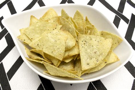 Keto tortilla chips are quick and easy vegan keto corn chip replacements with only 5 ingredients. Gluten-Free Baked Tortilla Chips | A Heaping Spoonful…