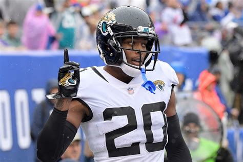 Rams Acquire Jalen Ramsey Trade Away Marcus Peters On Day Of Deals