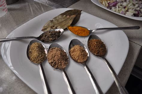 Ahad lepas selepas ke pameran sultans of science di petrosains saya dan famili mencari restoran untuk makan. My Small Kitchen Story: Resepi Nasi Mandy (Nasi Arab ...