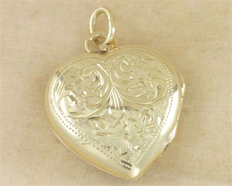 Vintage K Gold Heart Locket Pendant Hand Engraved Flowers Etsy