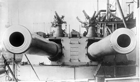 The Many Guns Of The Flagship Hms Dreadnought The British Navys Pride And Glory