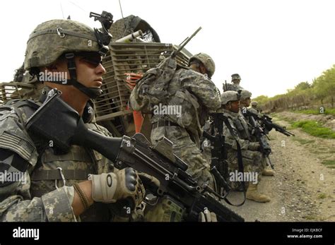 Us Army Soldiers From The 3rd Stryker Brigade Combat Team Prepare To