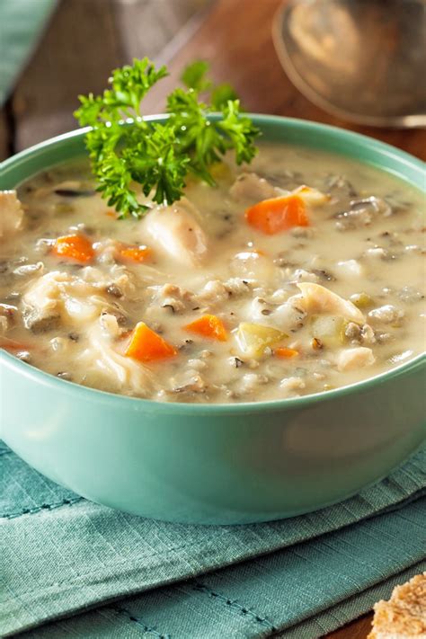 Heat heavy cream and milk in a small saucepan over. Panera Bread Cream of Chicken & Wild Rice Soup (Copycat ...