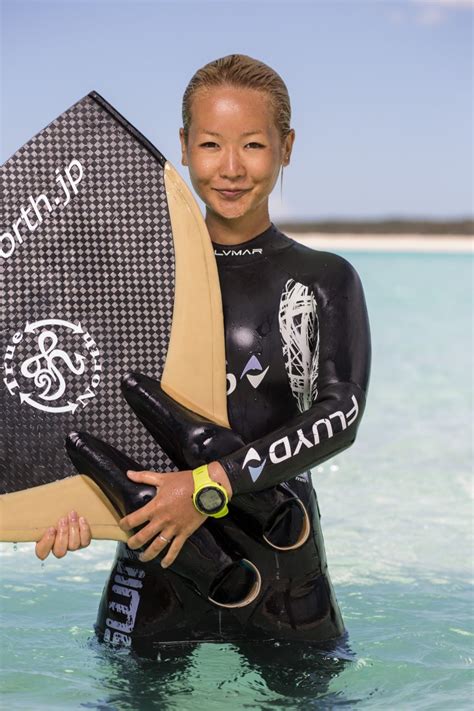 hanako-hirose-grabs-women-s-freediving-world-record-with