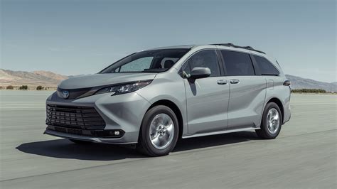 2022 Toyota Sienna Woodland First Test More Than A Gimmick