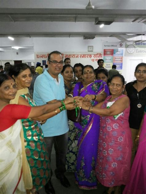 MLA Krishna Hegde Celebrates Friendship Day With Vile Parle Residents