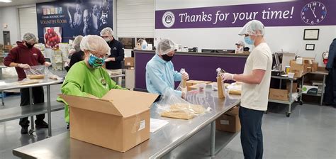volunteers return to the food bank — the food bank for central and northeast missouri
