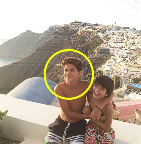 Y recordó el momento en el que le preguntó a su madre la identidad de su padre, lo que la puso muy mal y rompió en llanto. Así luce el hijo de Gloria Trevi y ¿Sergio Andrade?