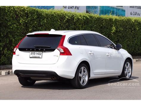 The 2015 volvo v60 wagon may evoke images of upright, square, boxy volvo 244 or 760 wagon generations of previous decades. Volvo V60 2014 DRIVe 1.6 in กรุงเทพและปริมณฑล Automatic ...