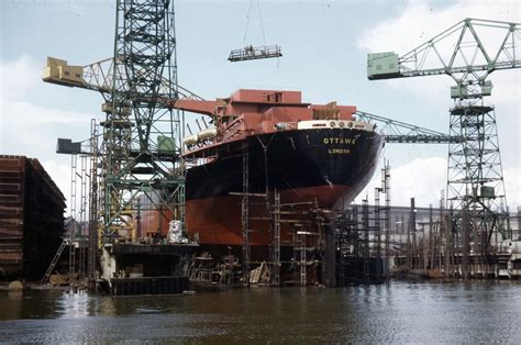Photographs Of Newcastle Shipbuilding On The River Tyne 1960 1977