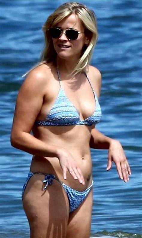 Pin By Phillipsjosephr On Reese Witherspoon Reese Witherspoon Bikini Crochet Bikini Reese