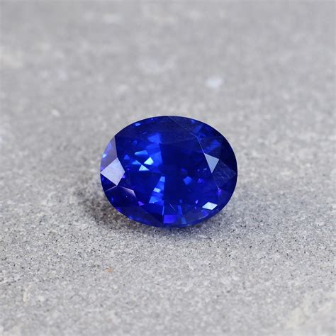 5.15 ct Vivid Blue Oval Sapphire