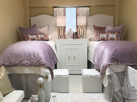 Great dorm decorating ideas and products featuring custom college dorm bedding, sorority house bedding and. Pin by After Five Designs on College Dorm Room | Girls ...